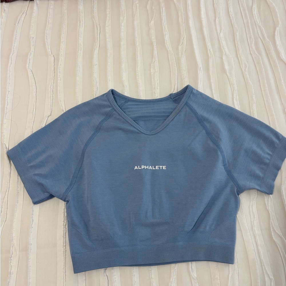 Alphalete crop top